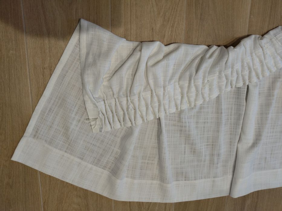 Cortinas brancas opacas