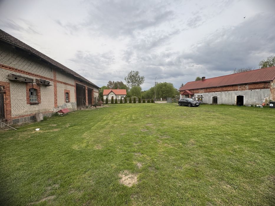 Budynek mieszkalny+budynek gospodarczy 3,3 ha ziemi ( bezterminowe WZ)
