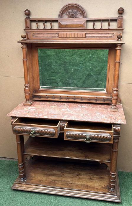 Móvel antigo em madeira, tampo de pedra e espelho,