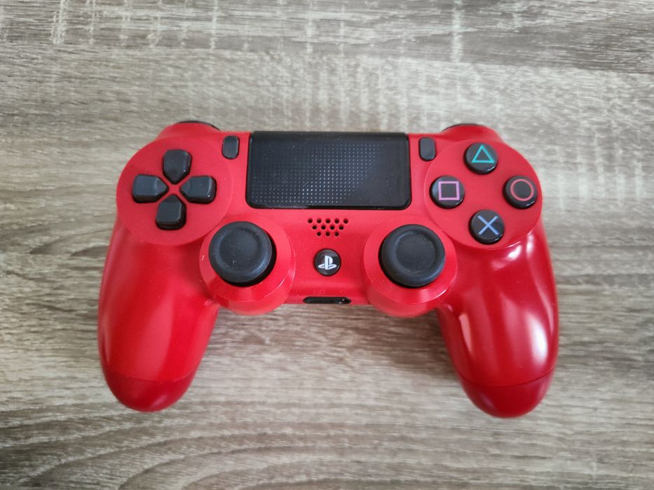 Pad PS4 czerwony V2 oryginalny sprawny
