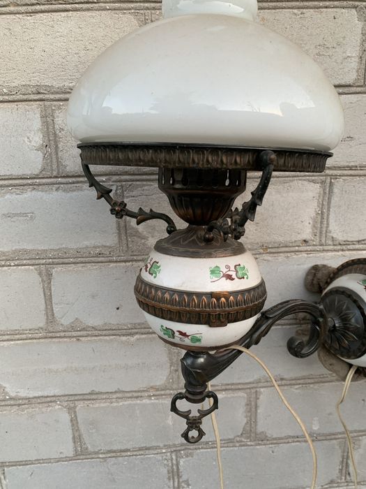 Світильник настінний