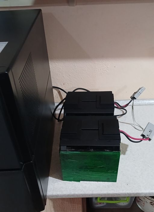 ДБЖ Smart-UPS 2200VA з АКБ