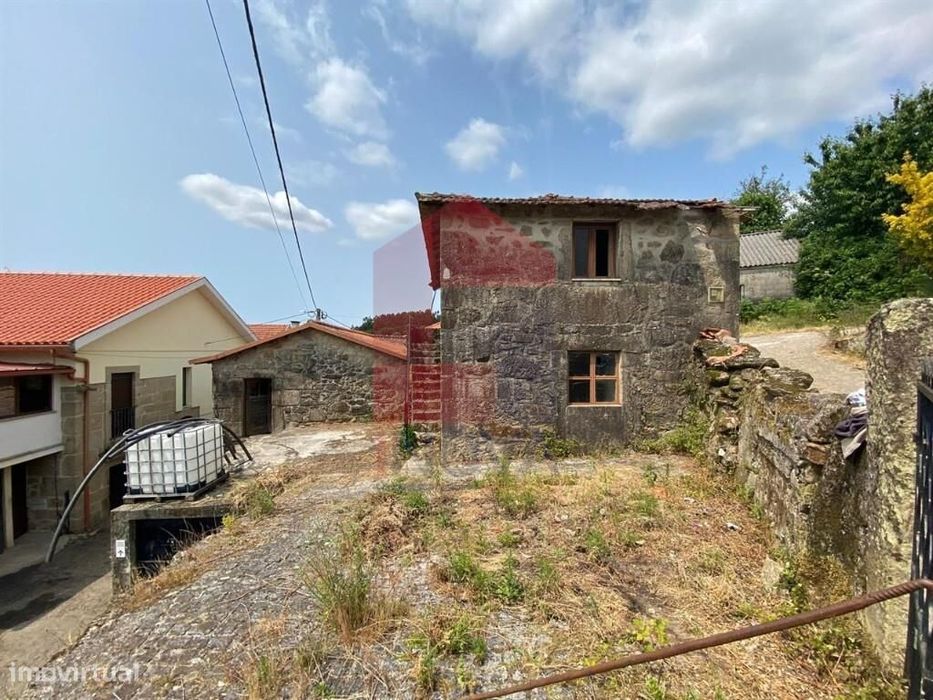 Moradia V2, Monção