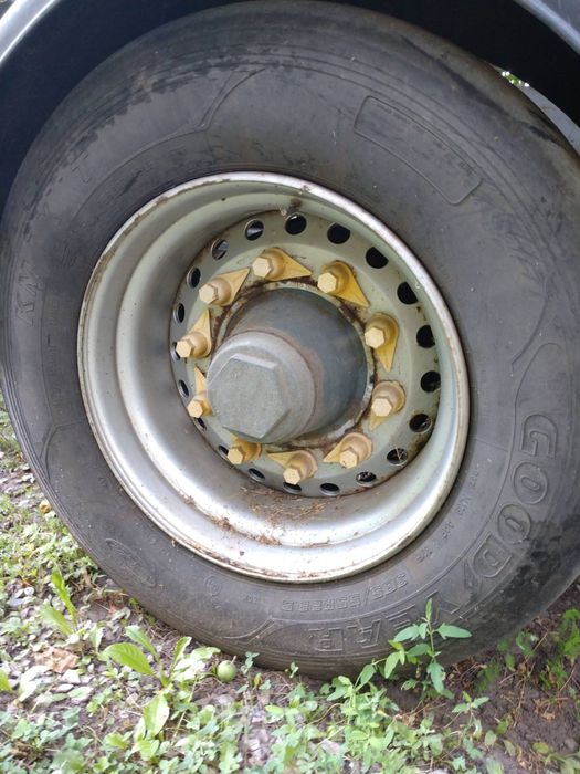 Продам напівпричеп цистерну харчову