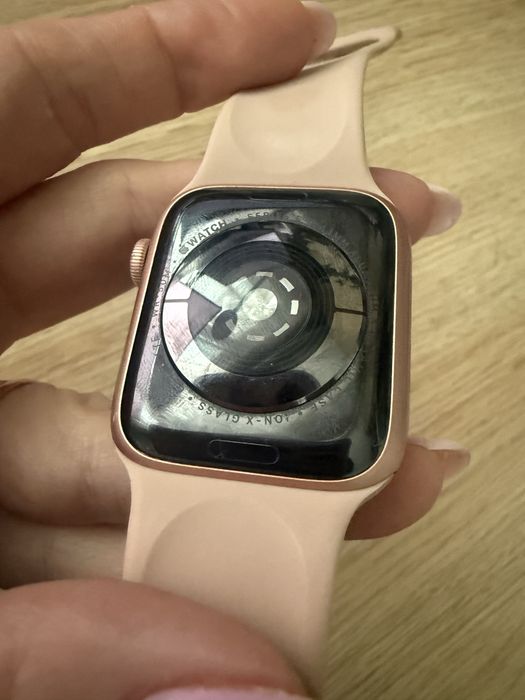 Zegarek Apple Watch Series 5 44 mm