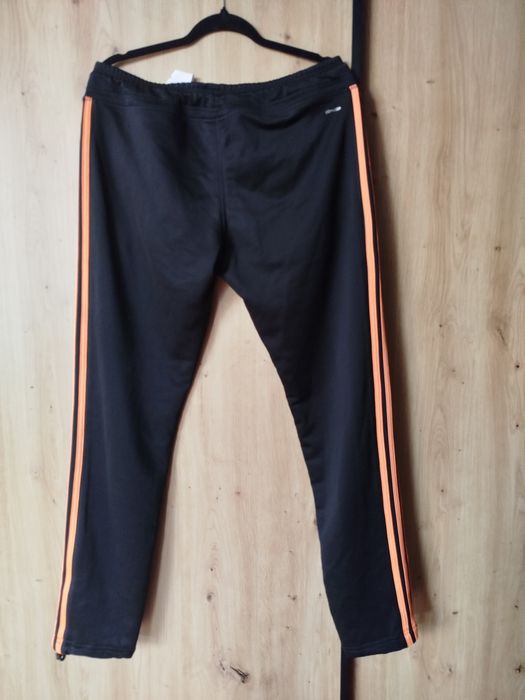 Spodnie dresowe damskie adidas czarne 44/46