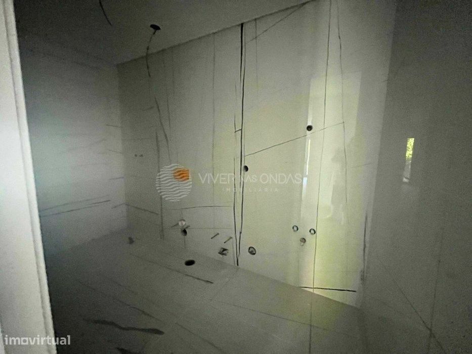 Apartamento T2 com 81m2, inserido em empreendimento exclusivo, na C...