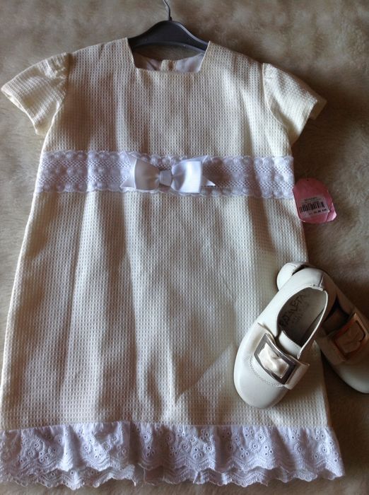 Vestido El corte inglês t. 3 anos e sapatos Pataletas t 25