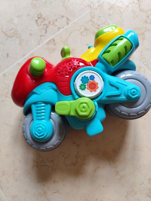 Brinquedos variados