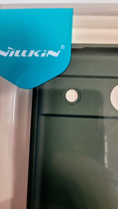 Nowe Etui NILLKIN Super Frosted Shield Pro do  Pixel 8A Ciemna zieleń