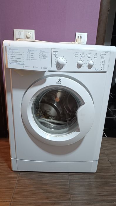 машинка Indesit IWSC5105 на запчастини