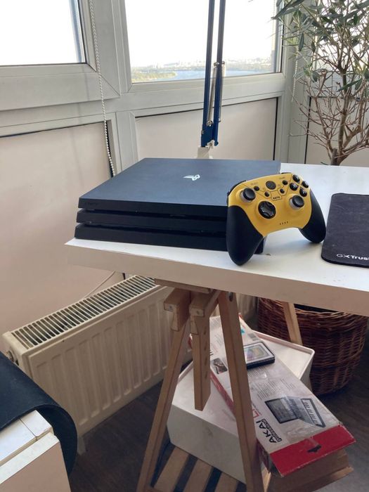 Ps 4 pro в нормальном состоянии только нужна чистка