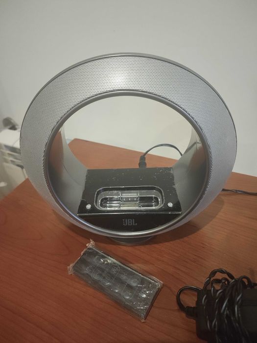 Coluna JBL Radial stereo para ipod.