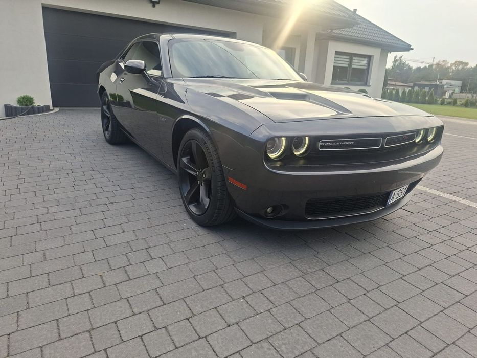 Dodge Challenger