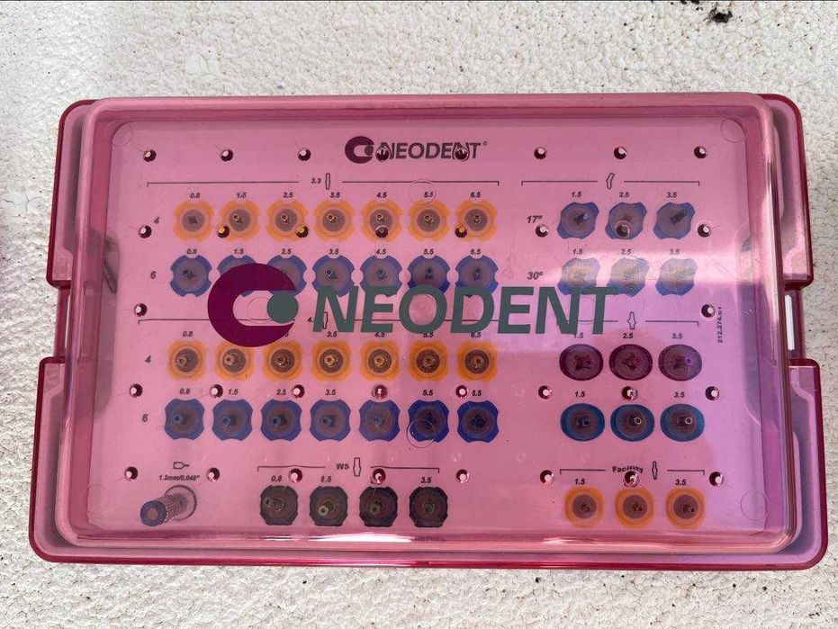 Instrumentos de Implantologia e Cirurgia (Medicina Dentária)