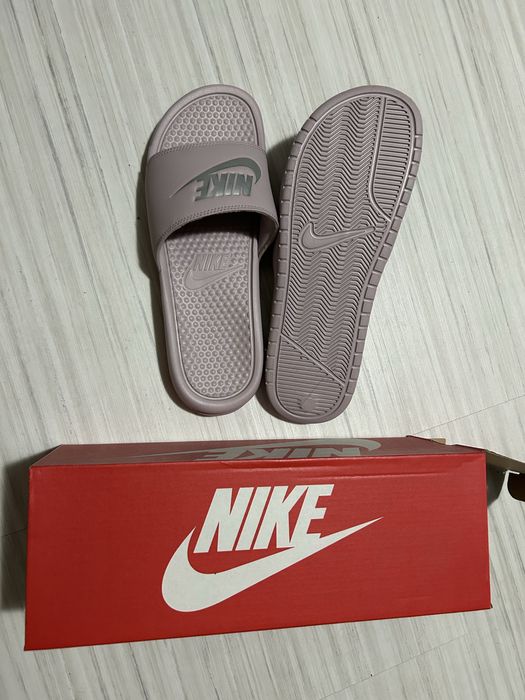 Шлепанцы спортивные NIKE BENASSI