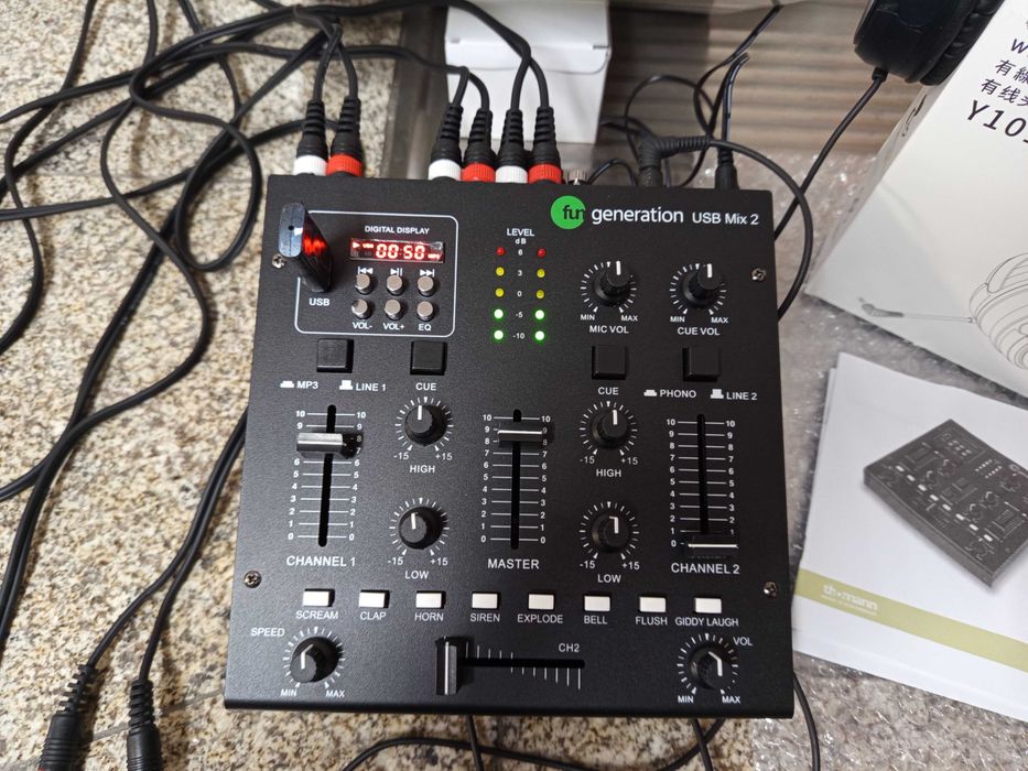 Mesa Som DJ + Auscultadores + Cabos/ Novo