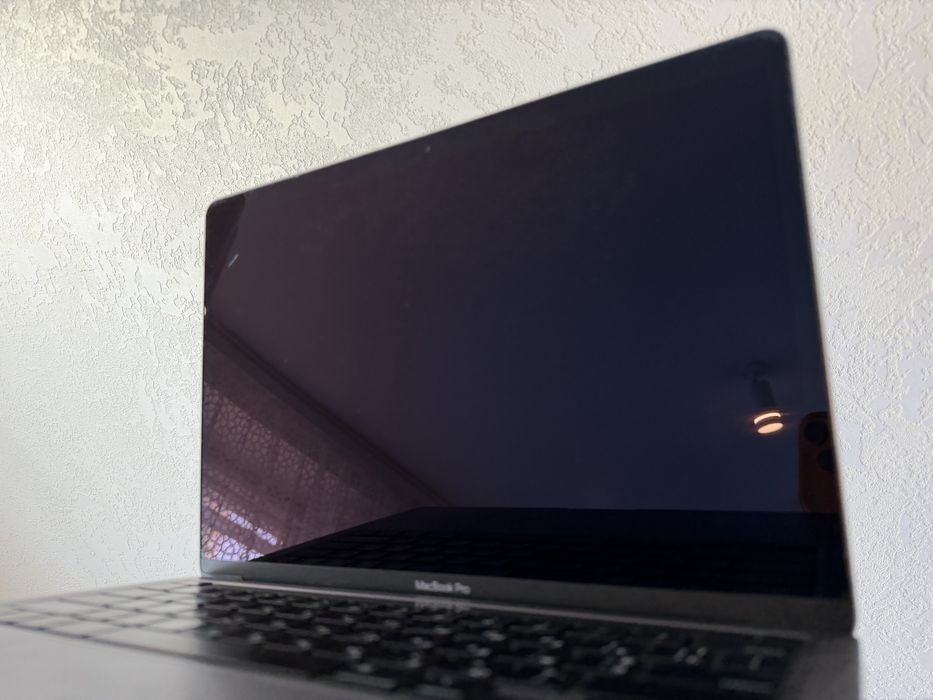 MacBook Pro 13 2020 i7 32Gb 1Tb A2251 T2