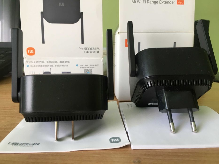 Інтернет ретранслятор (репітер, repeater) Xiaomi Mi Wi-Fi Range Extender Pro