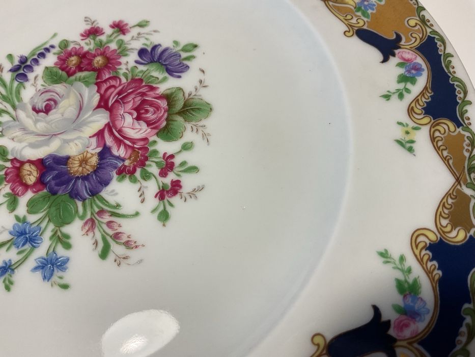 Prato decorativo em porcelana Limoges – floral clássico azul e dourado