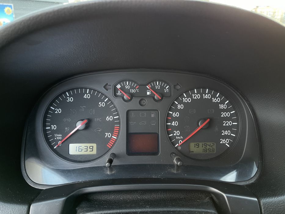 Volkswagen Bora 2000 VIN WVWZZZ1JZYW542740 фото оголошення 8 з 8