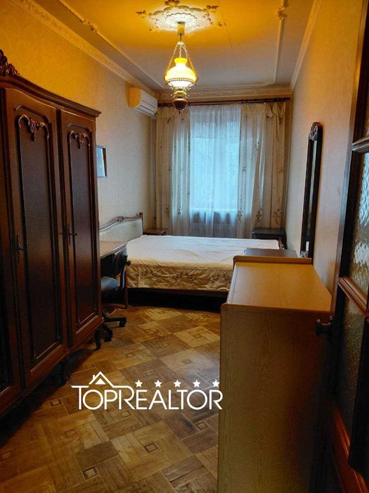 Продаж 3-кімнатної квартири на проспекті Героїв Харкова 198/1