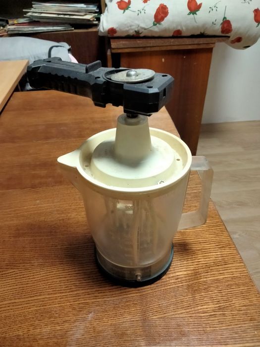 Хозяйственный инвентарь разный ..