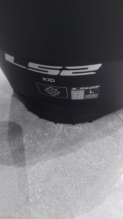Kask dziecięcy L