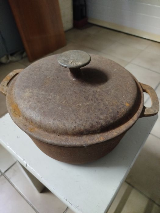 Panela vintage em ferro