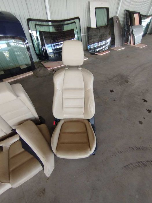 Мазда-6 2014год GJ. Передние и задние кожаные электросидения.сідіня