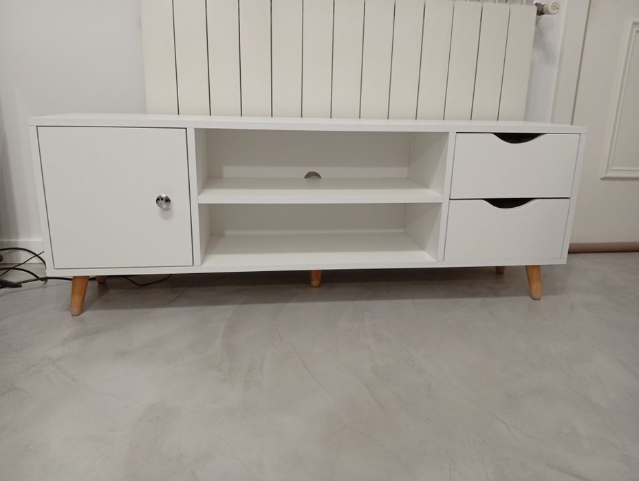 Móvel tv em branco