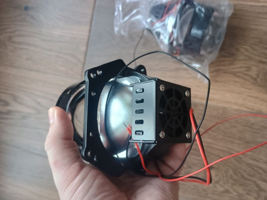 BI-LED лінзи 120W надяскраве світло! Ціна обидві.