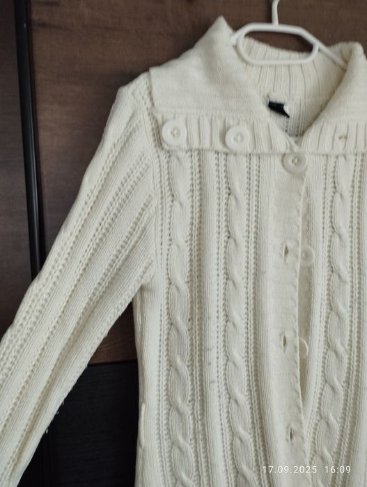 Sweter kardigan z kołnierzem