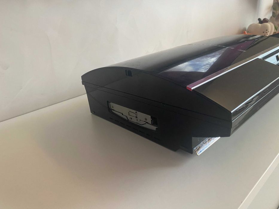 PlayStation 3/PS3 CECHA01 Unikat + 3 pady + 4 gry