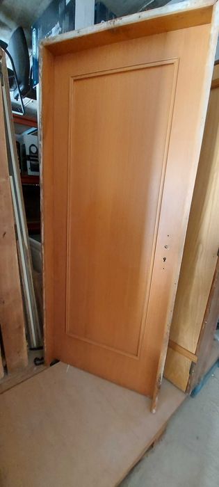 Portas em madeira com aro (varias medidas)