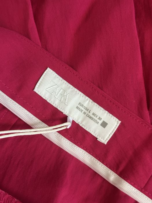 Костюм Zara.
