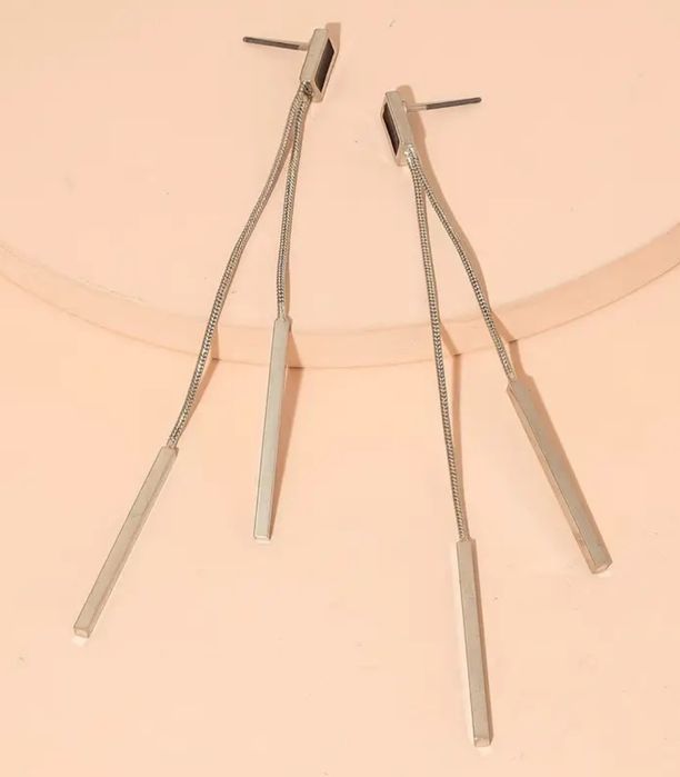 Сережки довгі. Біжутерія.