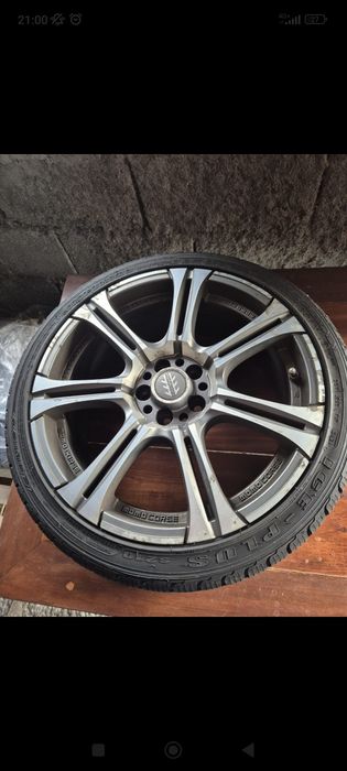 Jantes 17 Momo Corse + Pneus
