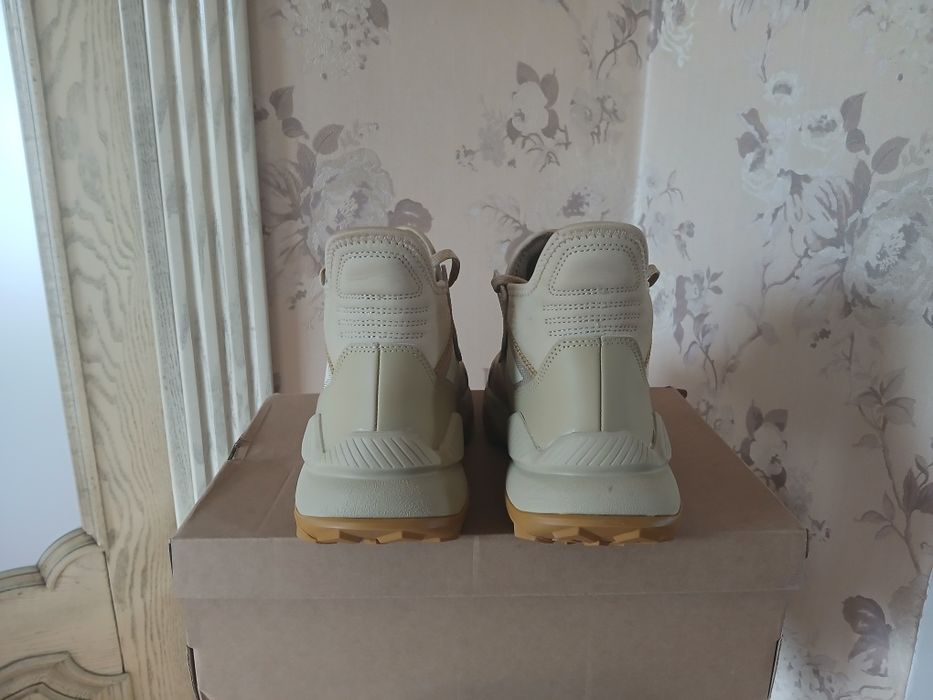 Оригінальні Adidas Terrex Hyperblue Mid