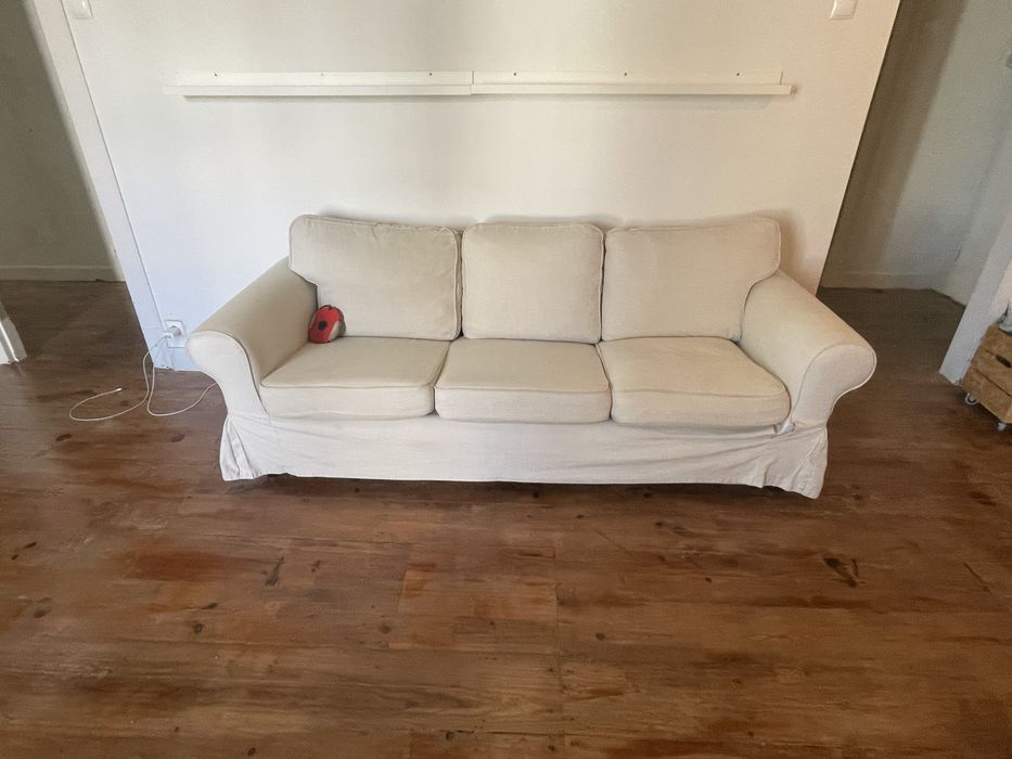 Cadeiras /sofas/ pouffs