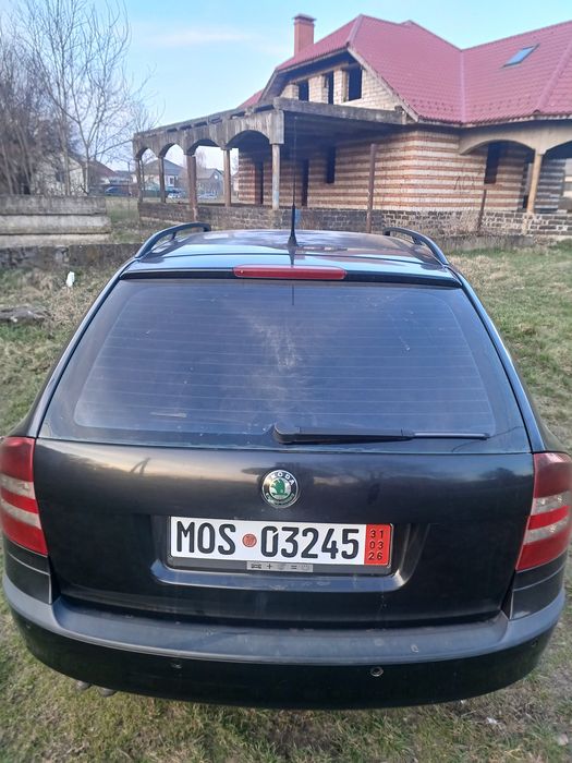 Продам нерозмитнену шкоду октавія 2005 року 2.0 диз ,для військового