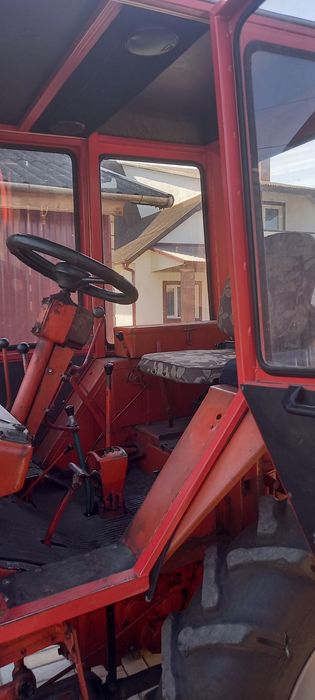 Продам трактор т 25.