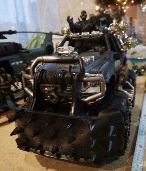 Джип и плохие парни - игровой набор Bad Guyz -