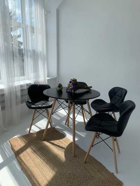 Обідній комплект для кухні стіл + 4 стільці