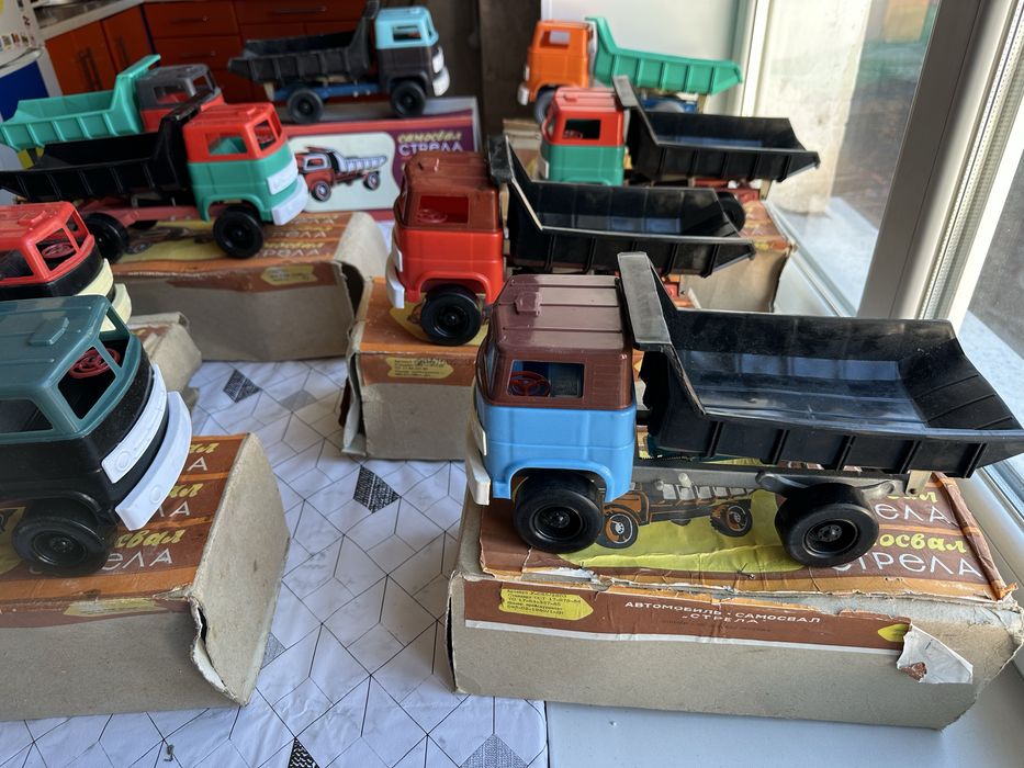Ігрушка ссср Грузовик Краз Стріла