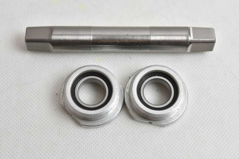 NIEUŻYWANY retro suport WHITE INDUSTRIES titanium ! BSA ! 122mm ! 151g