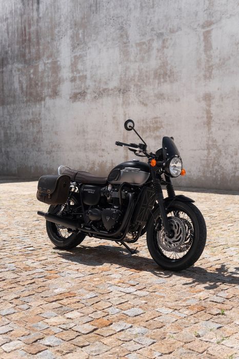 2022 Triumph Bonneville T120 Black Edition