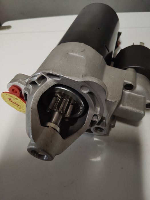 Sprzedam rozrusznik i klucz