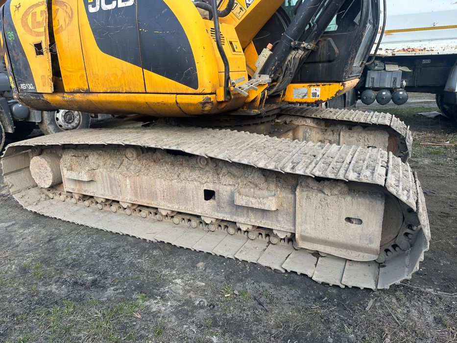 Екскаватор jcb js130