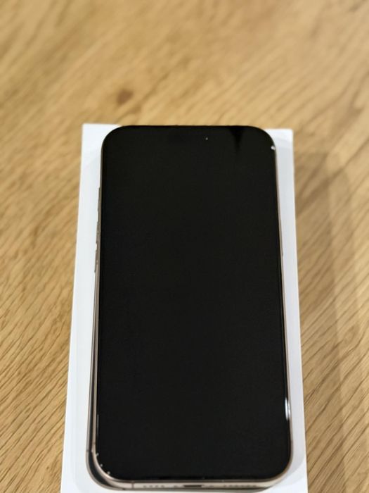 iPhone 16 PRO MAX 256 GB  stan idelany - GOLD ROSE - 97% Baterii
